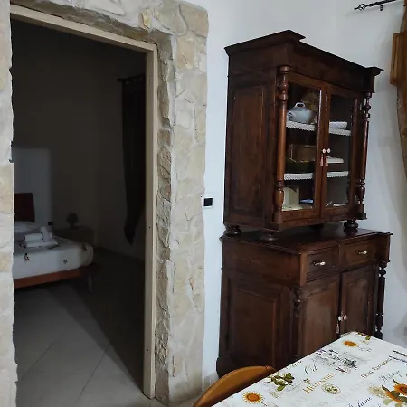 Borraco - 800m From The Sea بيت للعطل سان بيترو في بيفانا